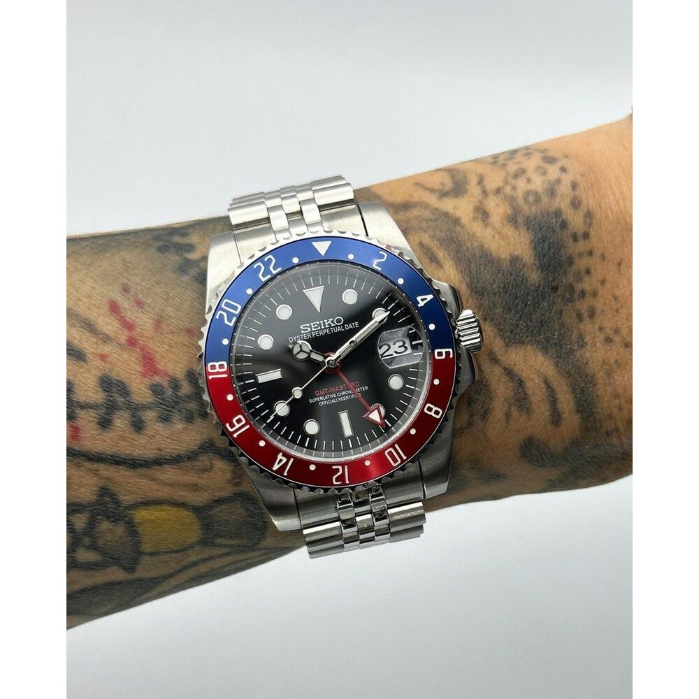 Custom Seiko Mod • Pepsi GMT v2 • 40mm